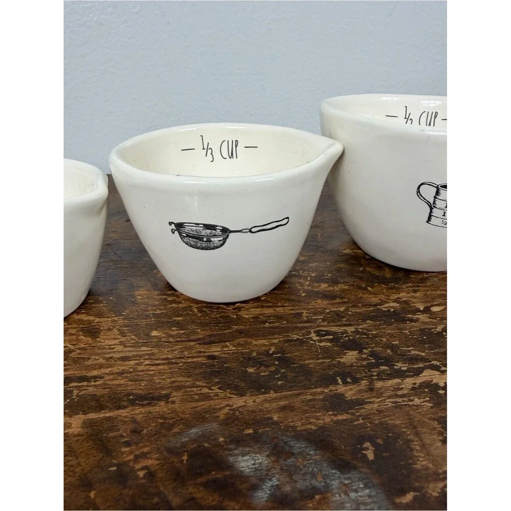 Rae Dunn Icon measuring cups Artisan Collection Magenta Set of 4 - illustrations